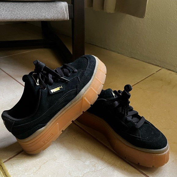 Puma Mayze Black Sneakers with Gum Soles - Picture 4 of 5